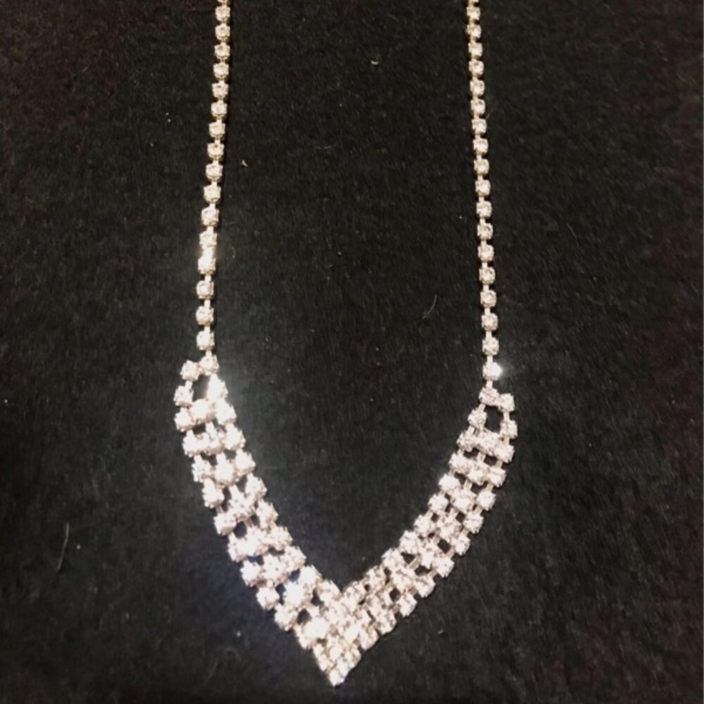 Woman’s crystal diamond necklace